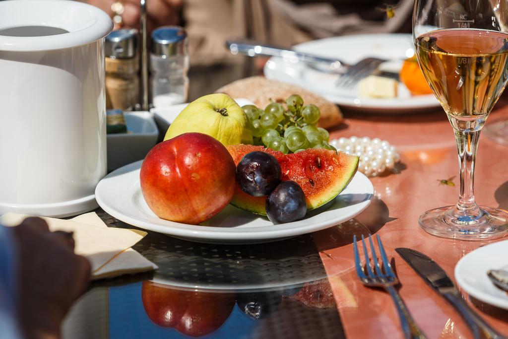 Gut Zentgraf Otel Mörbisch am See Dış mekan fotoğraf
